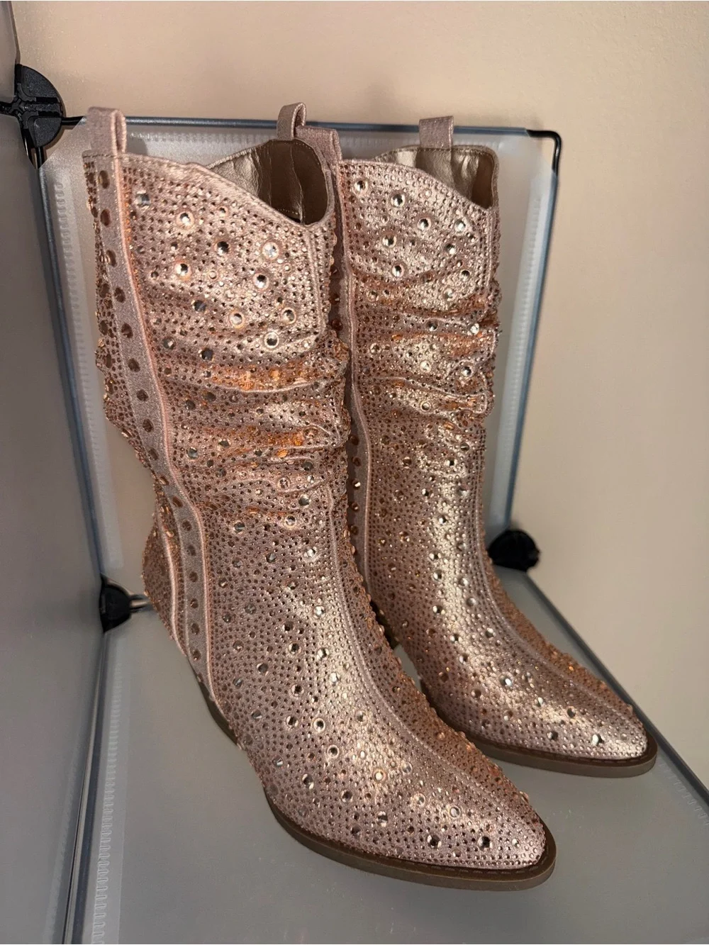 Forever Women's Rose Gold Rhinestone Western Cowgirl Block Heel Boots Size 5.5
